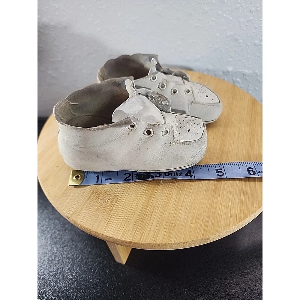 Vintage Antique Baby-Infant-Newborn Classic White Lace-Up Shoes Genuine Leather‎